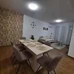 Jokai Apartmanhaz-hajduszoboszlo Apartment *