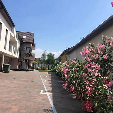Jokai Apartmanhaz-hajduszoboszlo *